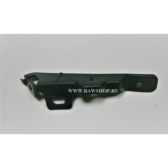 Кронштейн заднего бампер правый Mazda BBM451067B