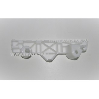 Крепление переднего бампера левое D651500U1F Mazda