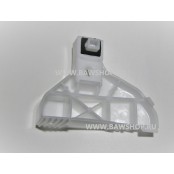 Кронштейн бампера заднего правый EG2150321A Mazda 