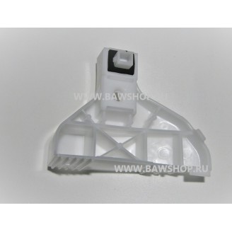 Кронштейн бампера заднего правый EG2150321A Mazda 