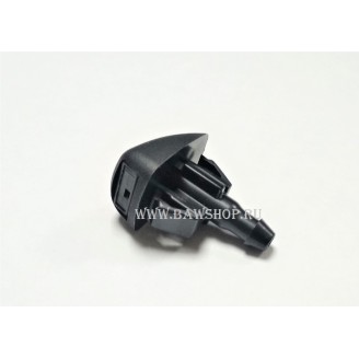 Форсунка омывателя Mazda L20667510