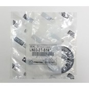 Сальник правой полуоси Mazda LN0327514A
