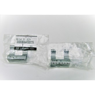 Фиксатор форсунки омывателя фар Mazda NH5451829