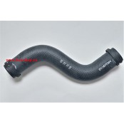 Патрубок радиатора SH051518X Mazda